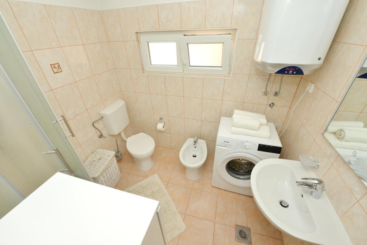 Lorena Apartment Zadar Bagian luar foto