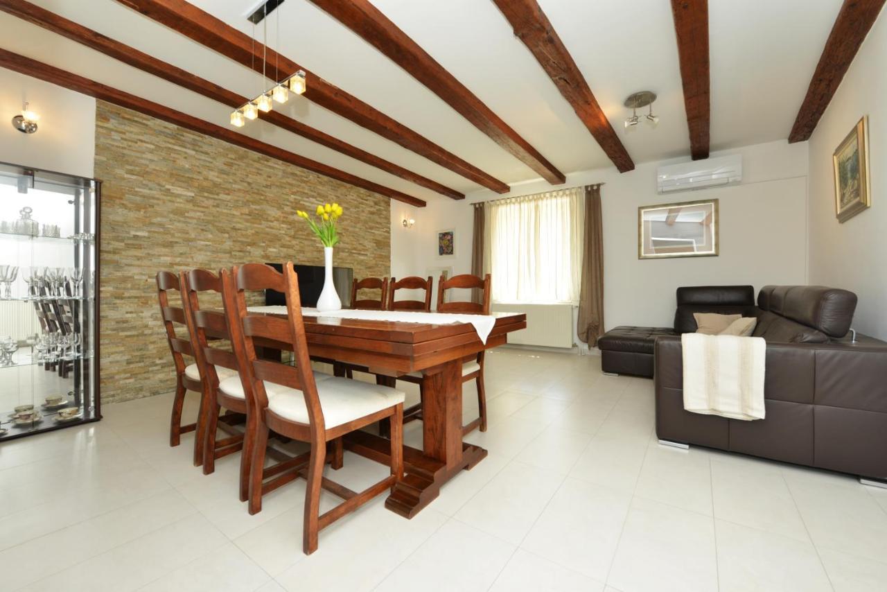 Lorena Apartment Zadar Bagian luar foto