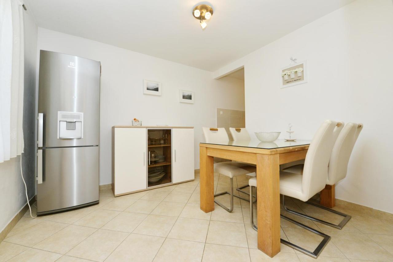 Lorena Apartment Zadar Bagian luar foto