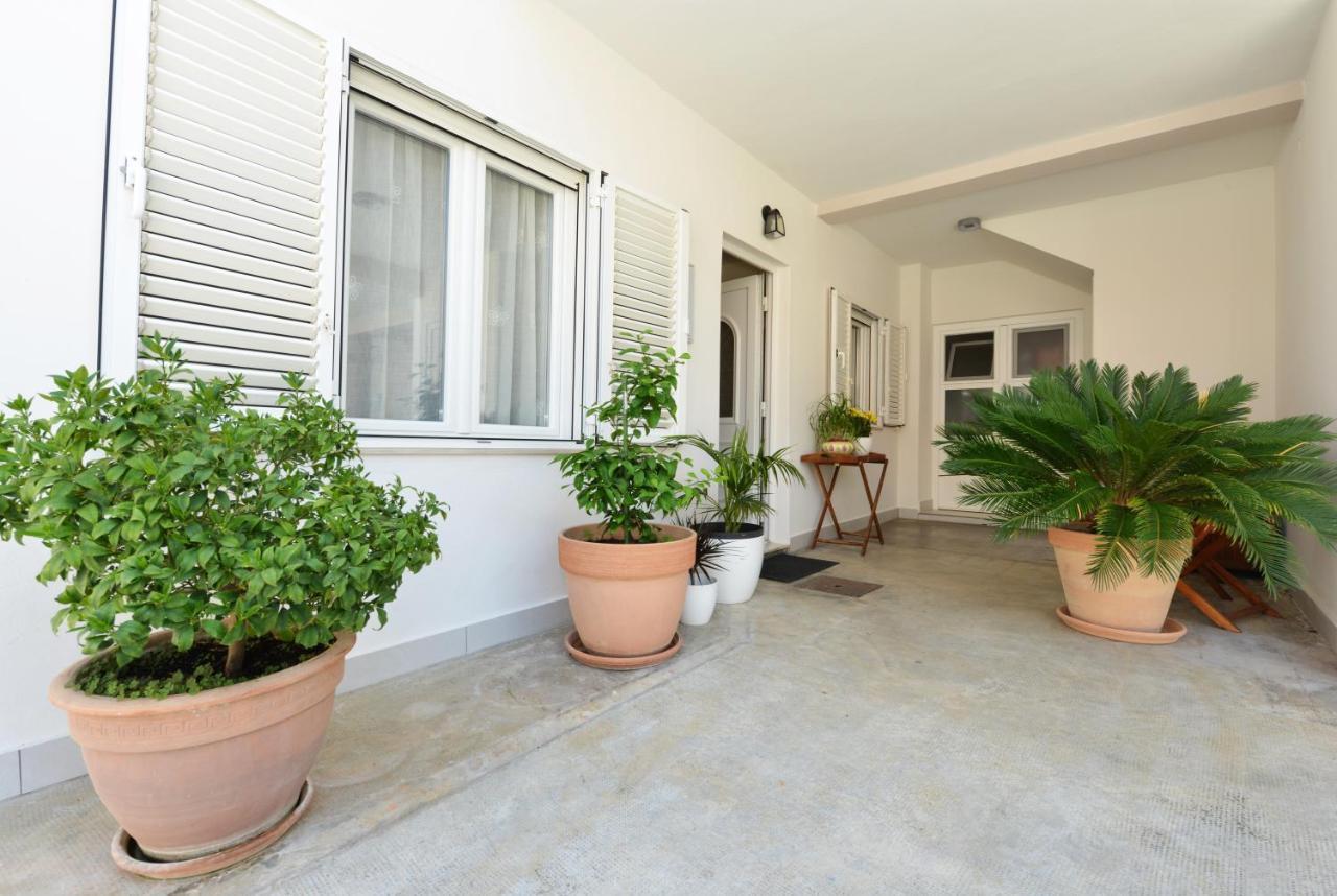 Lorena Apartment Zadar Bagian luar foto